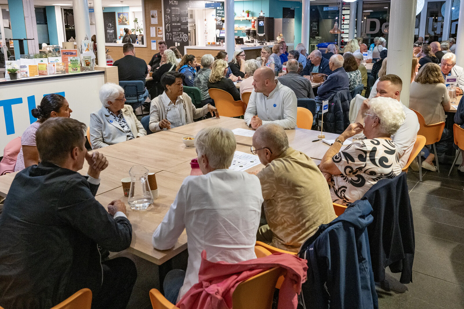 bewonersavond-leidschendam-051026-5.jpg