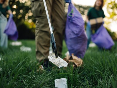 Bovenveen steekt de handen uit de mouwen